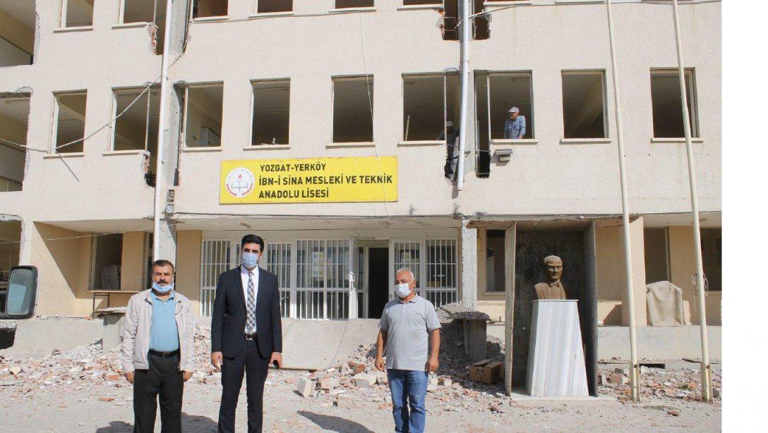 İlçe Milli Eğitim Müdürü Mehmet DURMAZ, Deprem Güçlendirme Çalışmaları Devam Eden Okul ve Kurumlarda İncelemelerde Bulundu